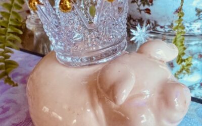 Laissez Les Bon Temps Roll-on with a Mardi Gras Queen Cake Hack