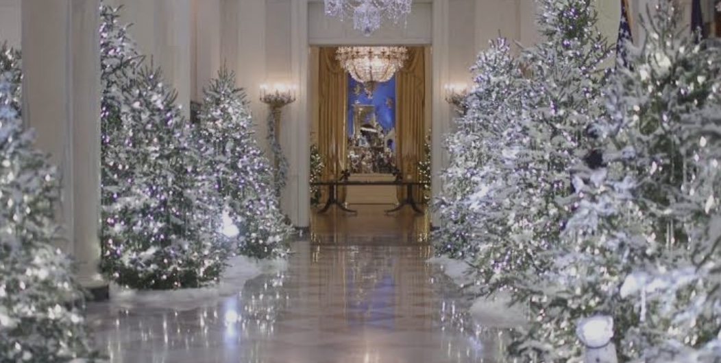 Wanna Be One of Santa’s Helper at the White House?